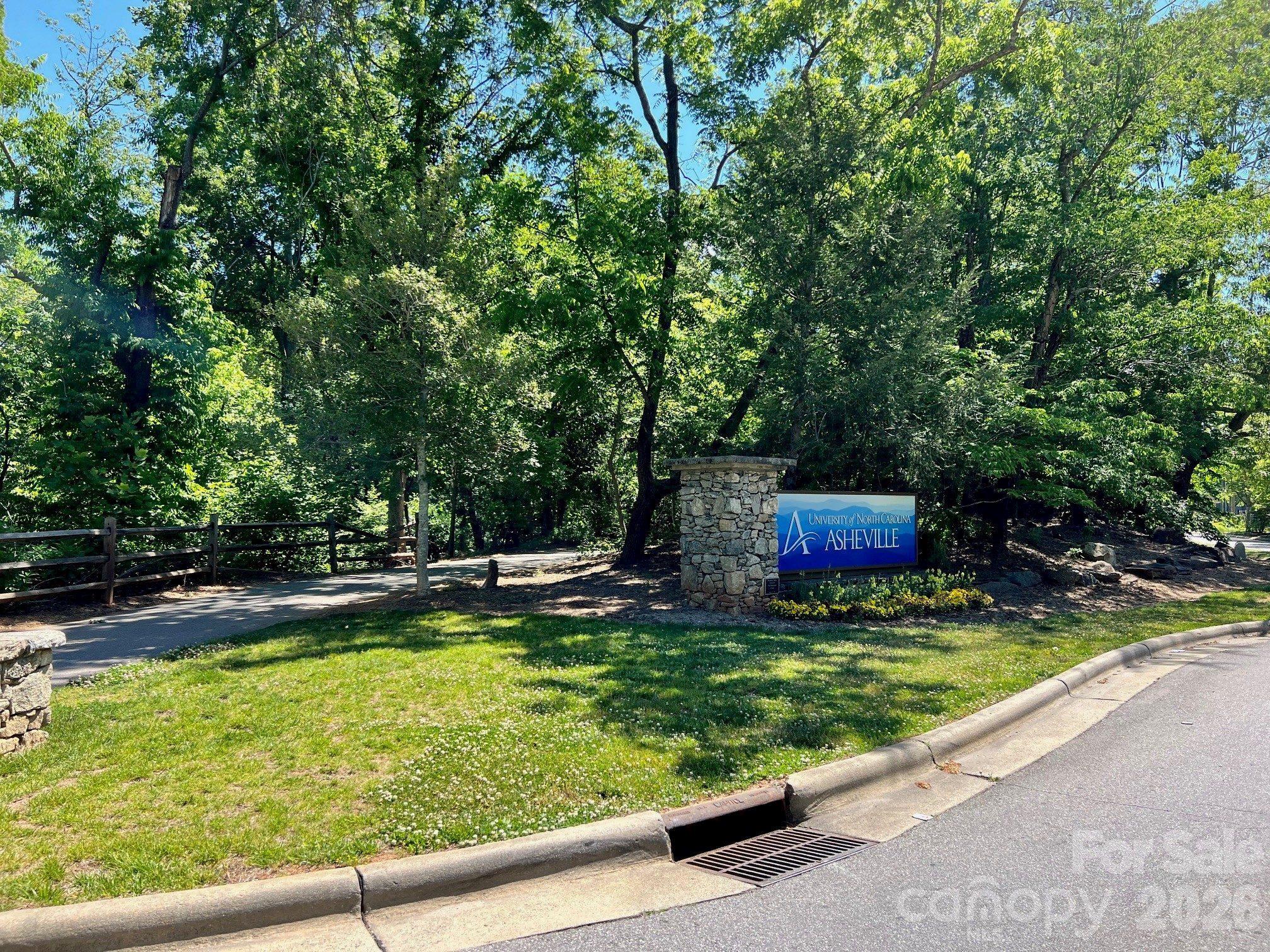 24 Chatham Road Asheville NC 28804