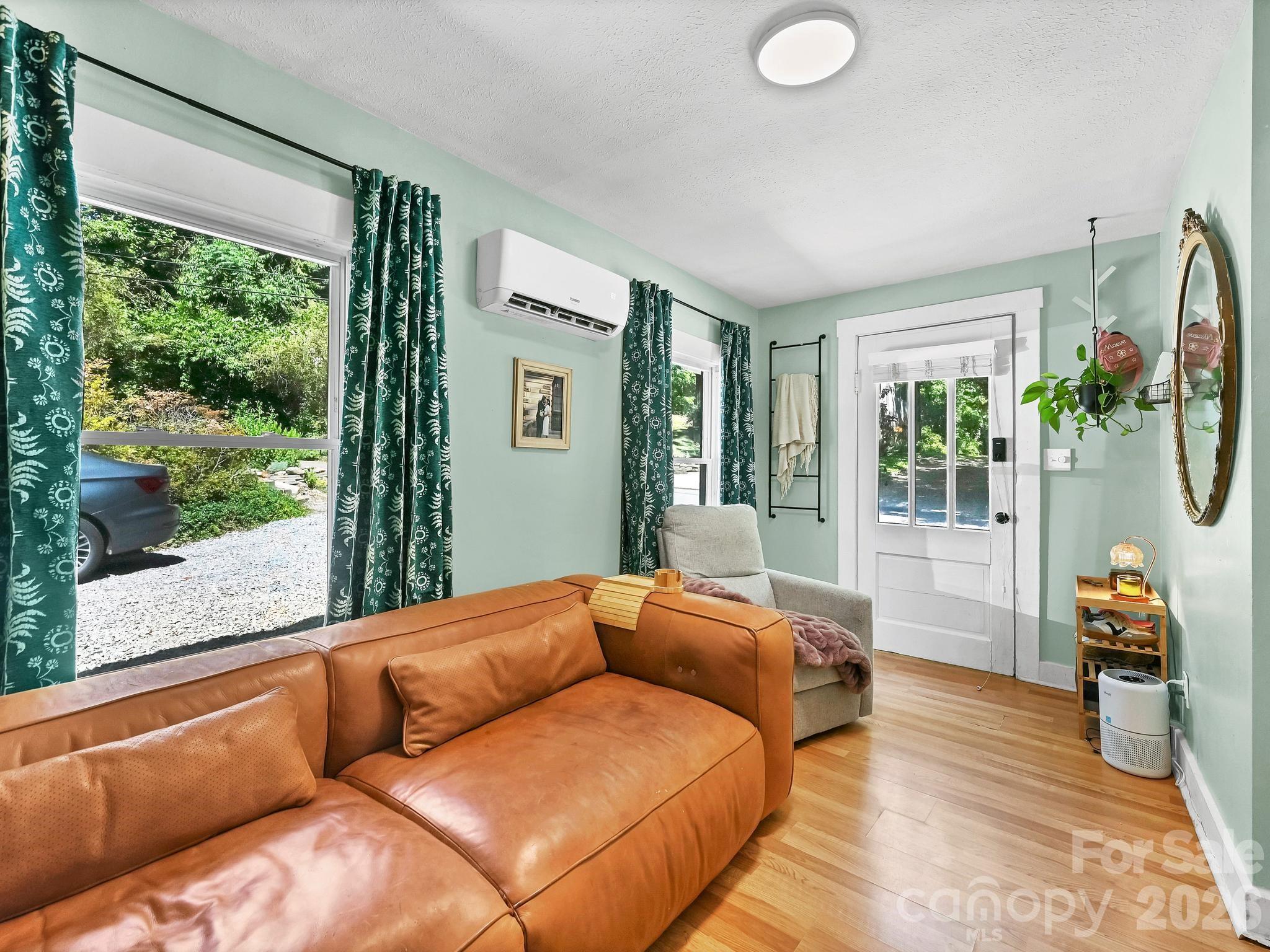 24 Chatham Road Asheville NC 28804