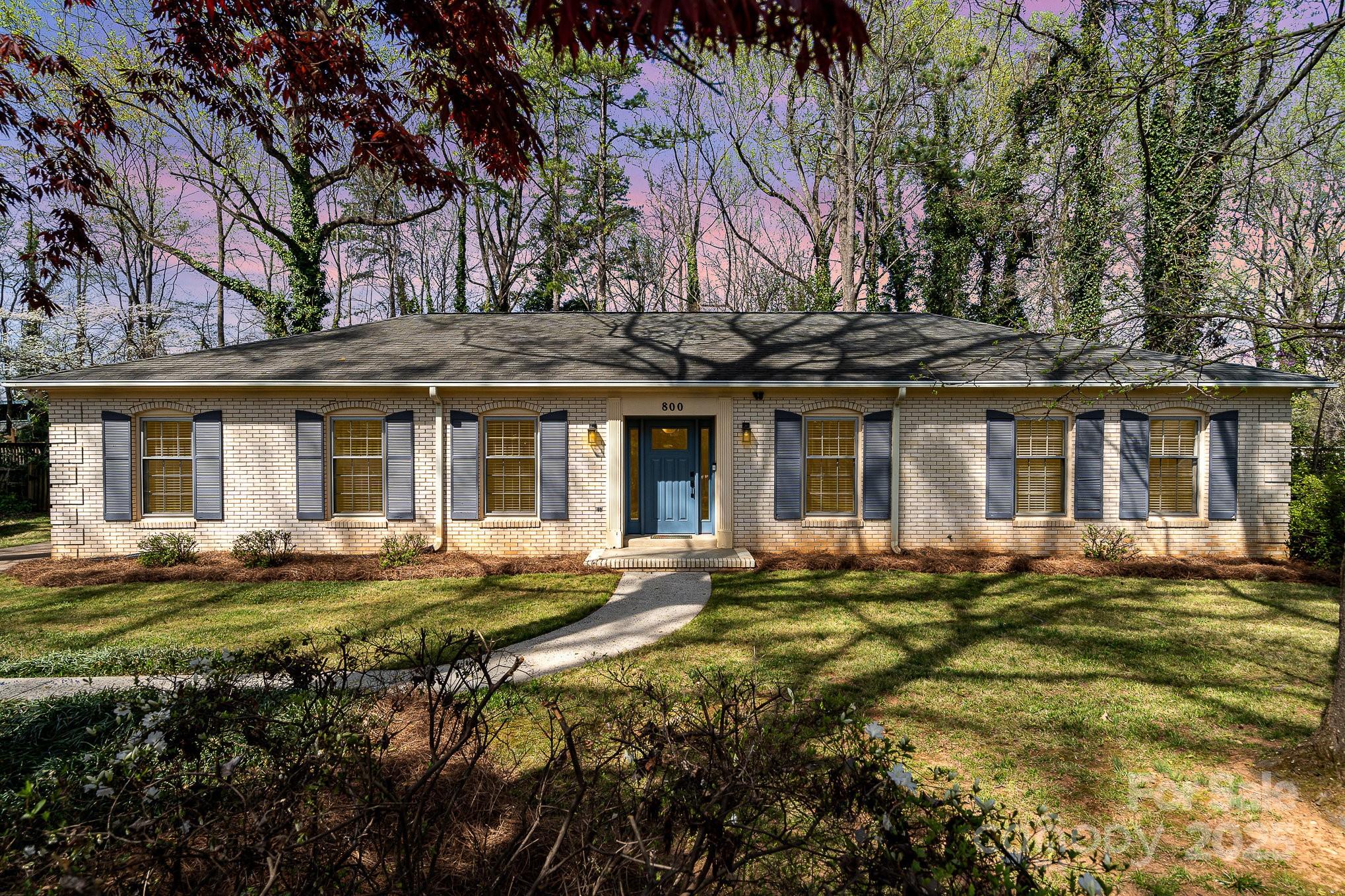 800 River Oaks Lane Charlotte NC 28226