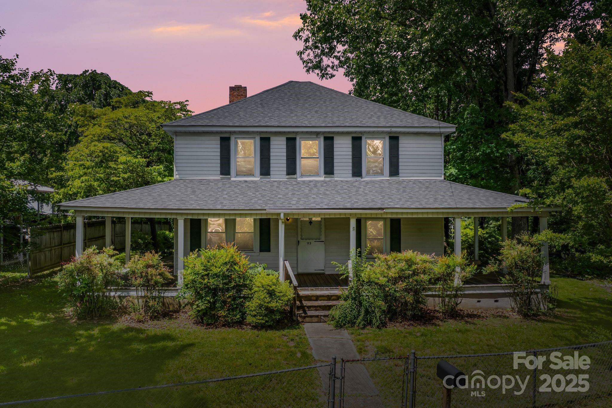 113 4th Street Black Mountain NC 28711