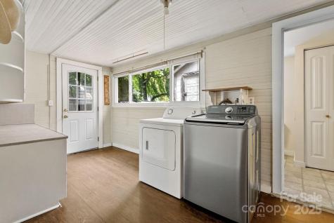 113 4th Street Black Mountain NC 28711