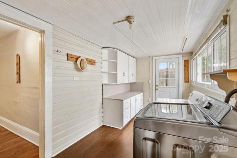 113 4th Street Black Mountain NC 28711