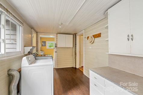 113 4th Street Black Mountain NC 28711