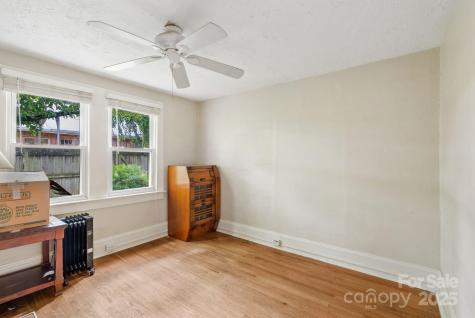 113 4th Street Black Mountain NC 28711