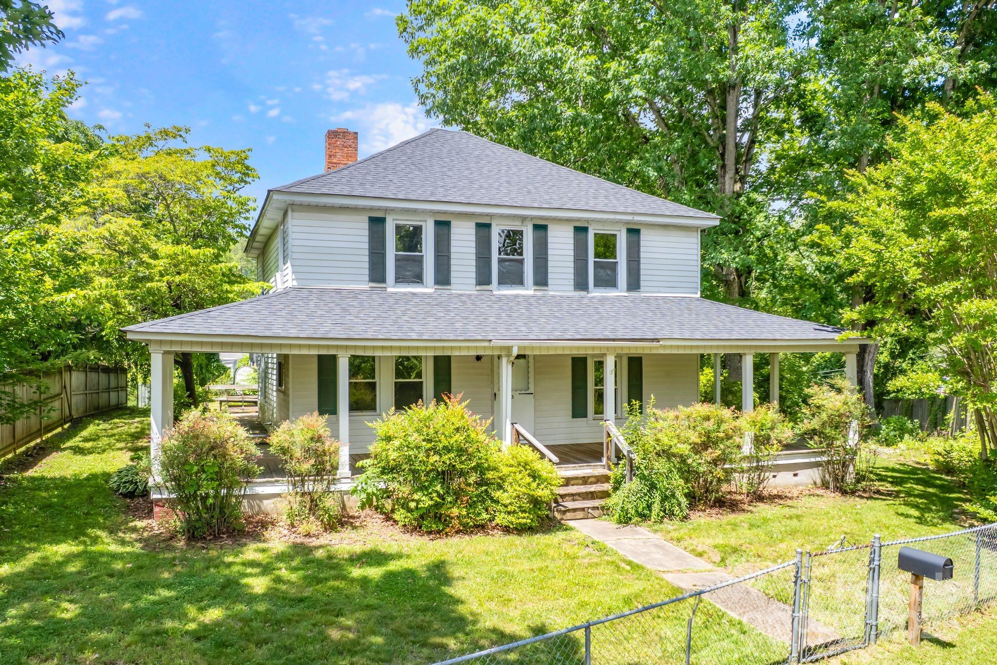 113 4th Street Black Mountain NC 28711