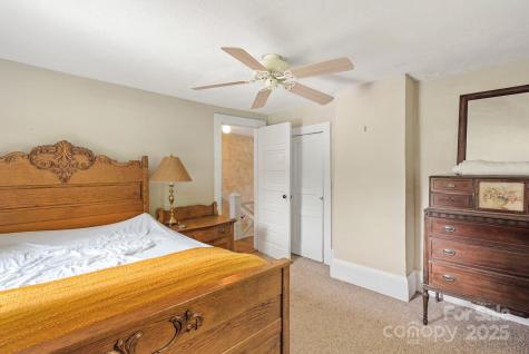 113 4th Street Black Mountain NC 28711