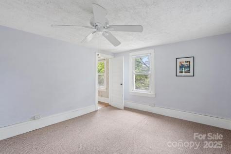 113 4th Street Black Mountain NC 28711