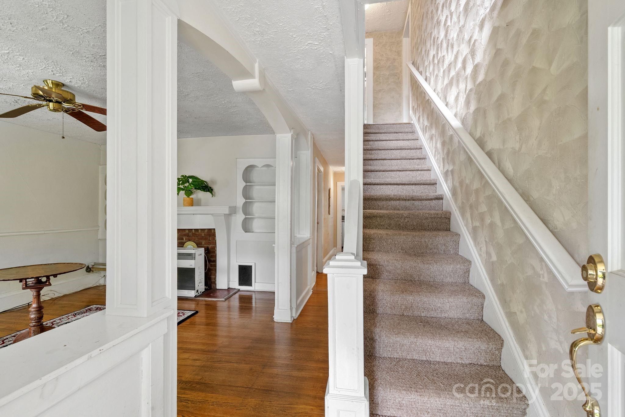 113 4th Street Black Mountain NC 28711