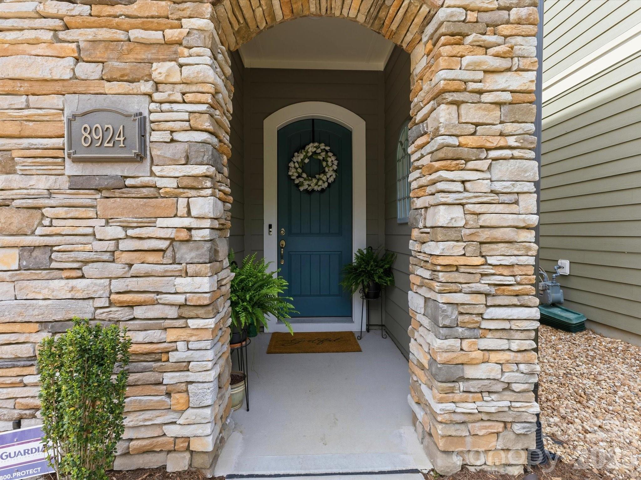 8924 Boling Green Drive Charlotte NC 28277
