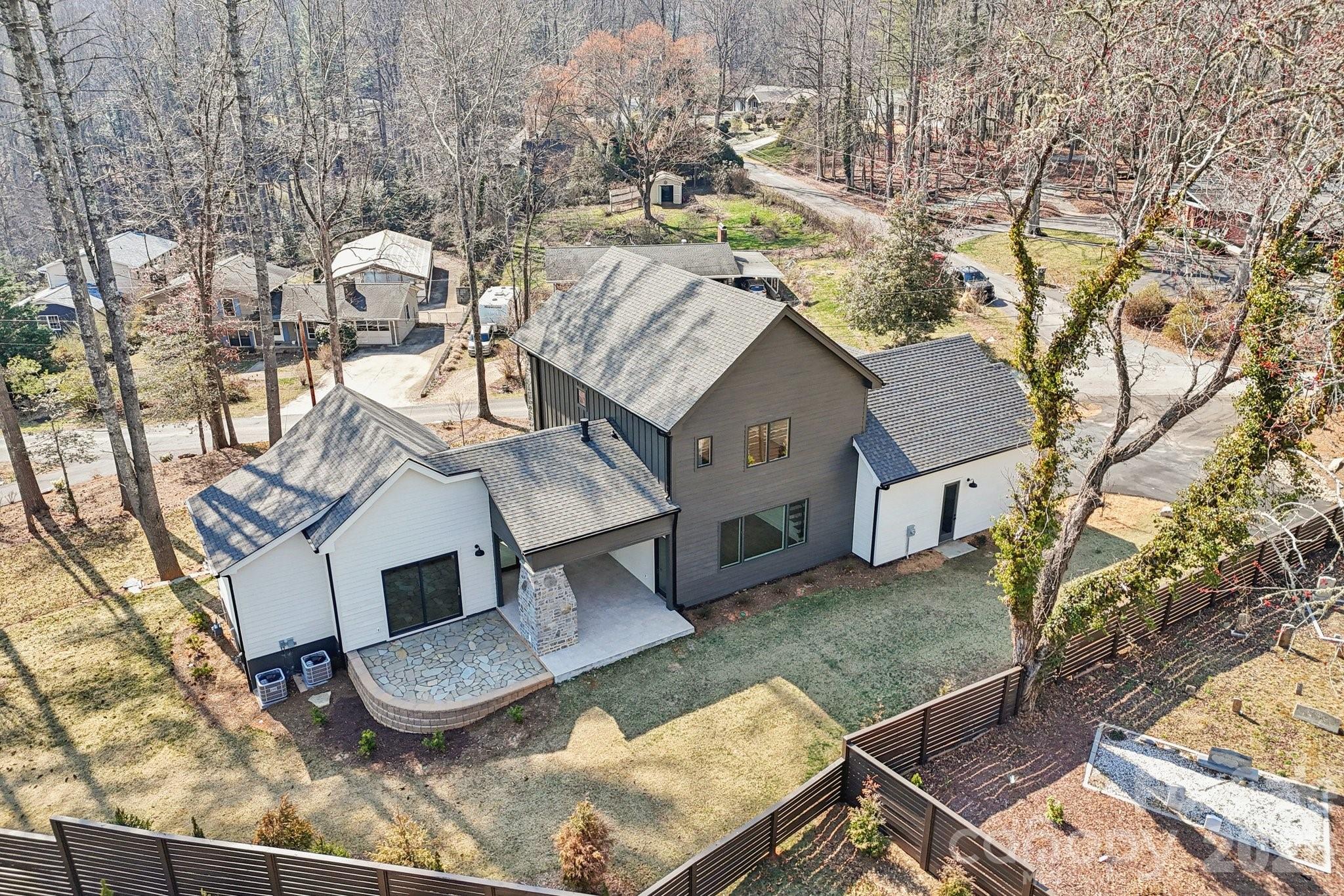 272 Glazener Road Brevard NC 28712