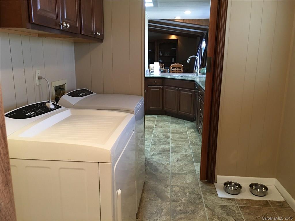 64 Mountain Site Lane Asheville NC 28803