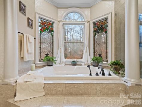 1090 N Saunders Drive Catawba NC 28609