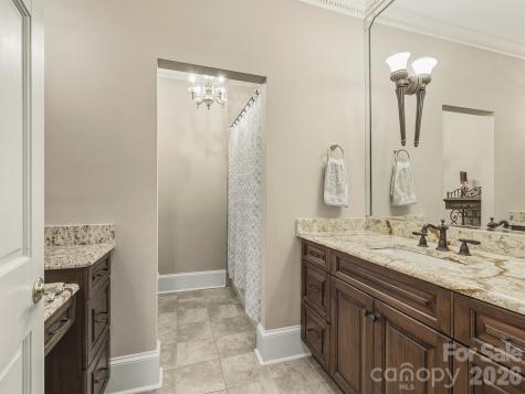 1090 N Saunders Drive Catawba NC 28609