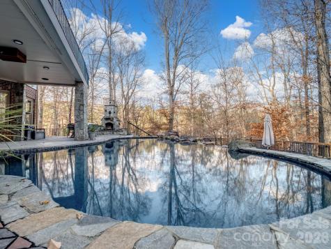 1090 N Saunders Drive Catawba NC 28609