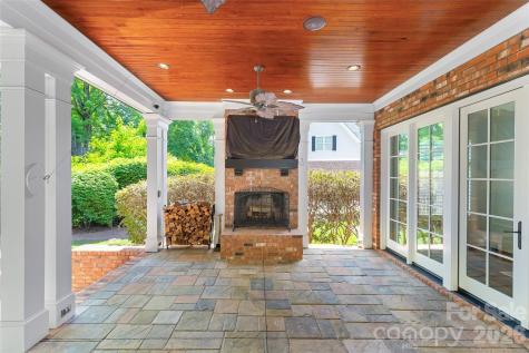 2427 Danbury Street Charlotte NC 28211