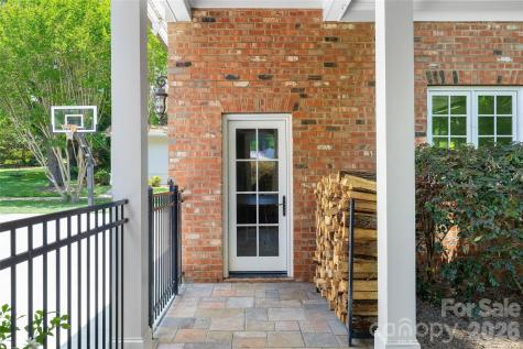 2427 Danbury Street Charlotte NC 28211