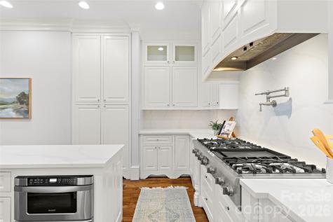 2427 Danbury Street Charlotte NC 28211