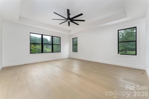 808 Maybank Drive Hendersonville NC 28739