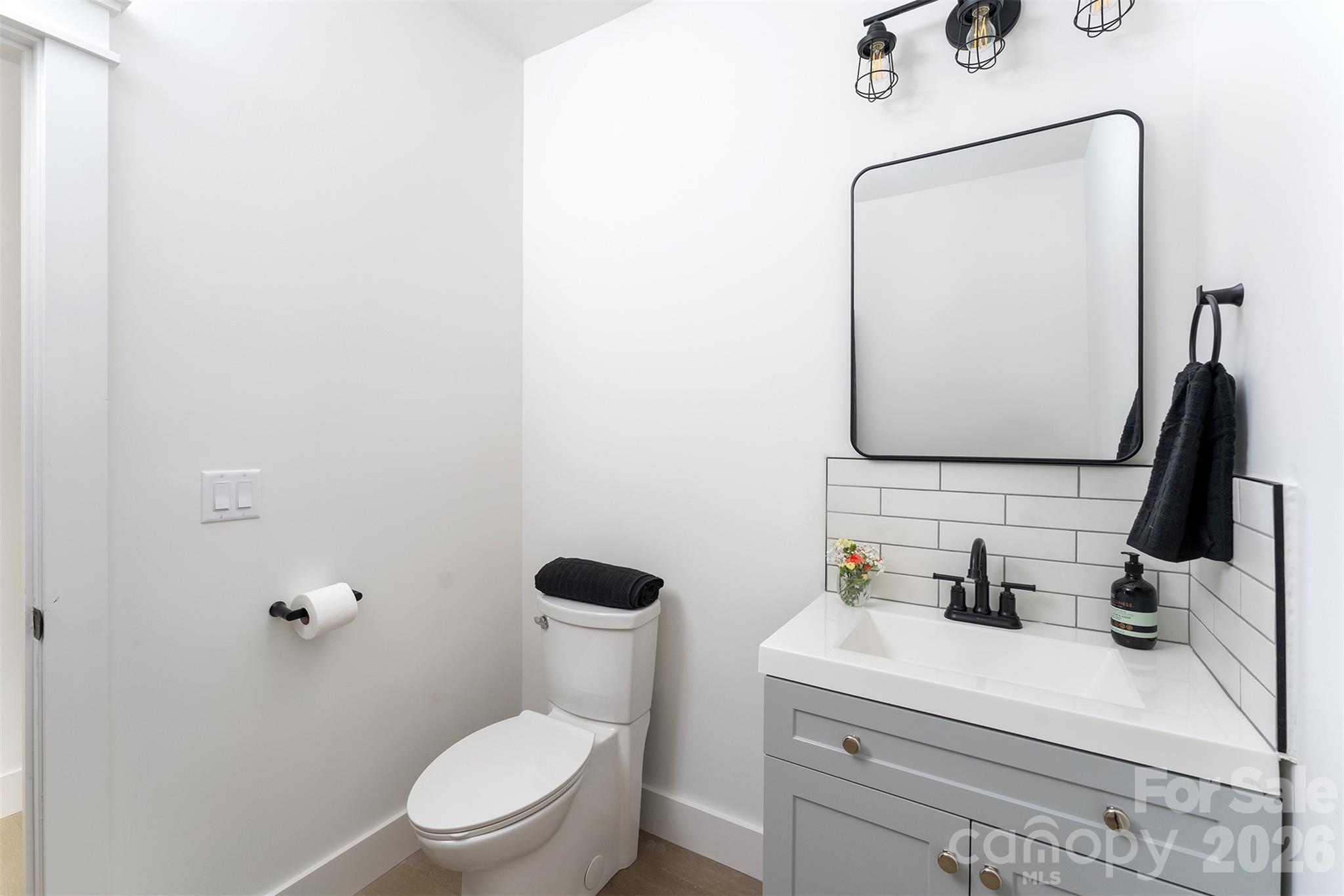 808 Maybank Drive Hendersonville NC 28739