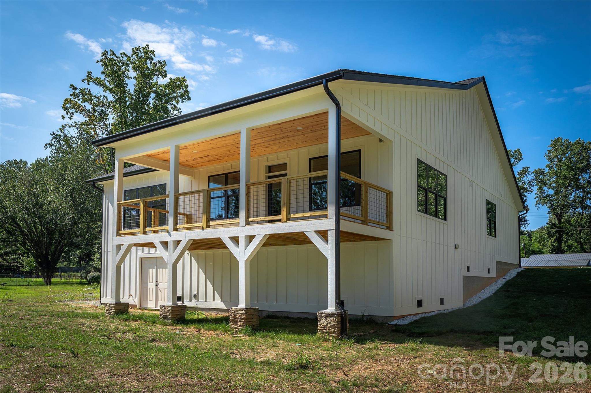 808 Maybank Drive Hendersonville NC 28739