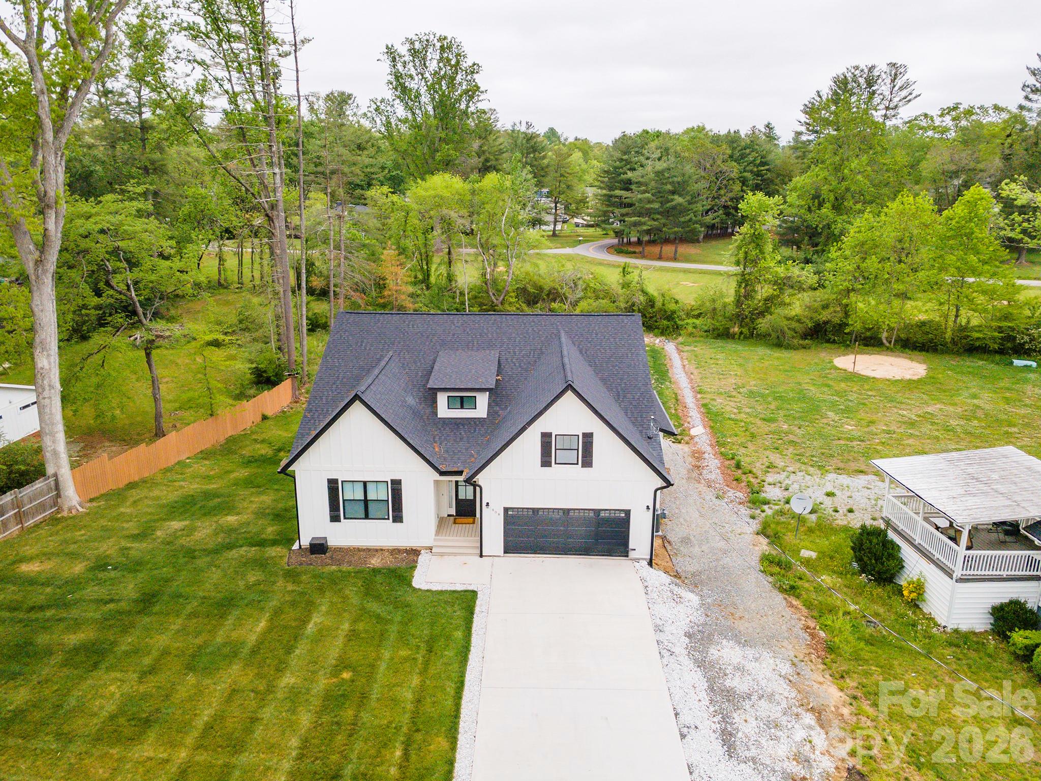 808 Maybank Drive Hendersonville NC 28739