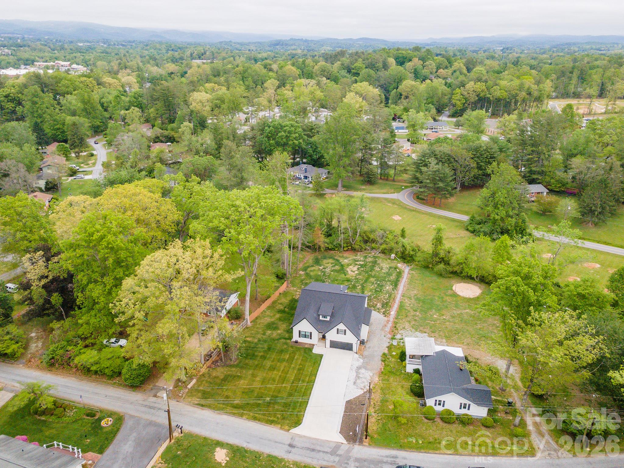 808 Maybank Drive Hendersonville NC 28739