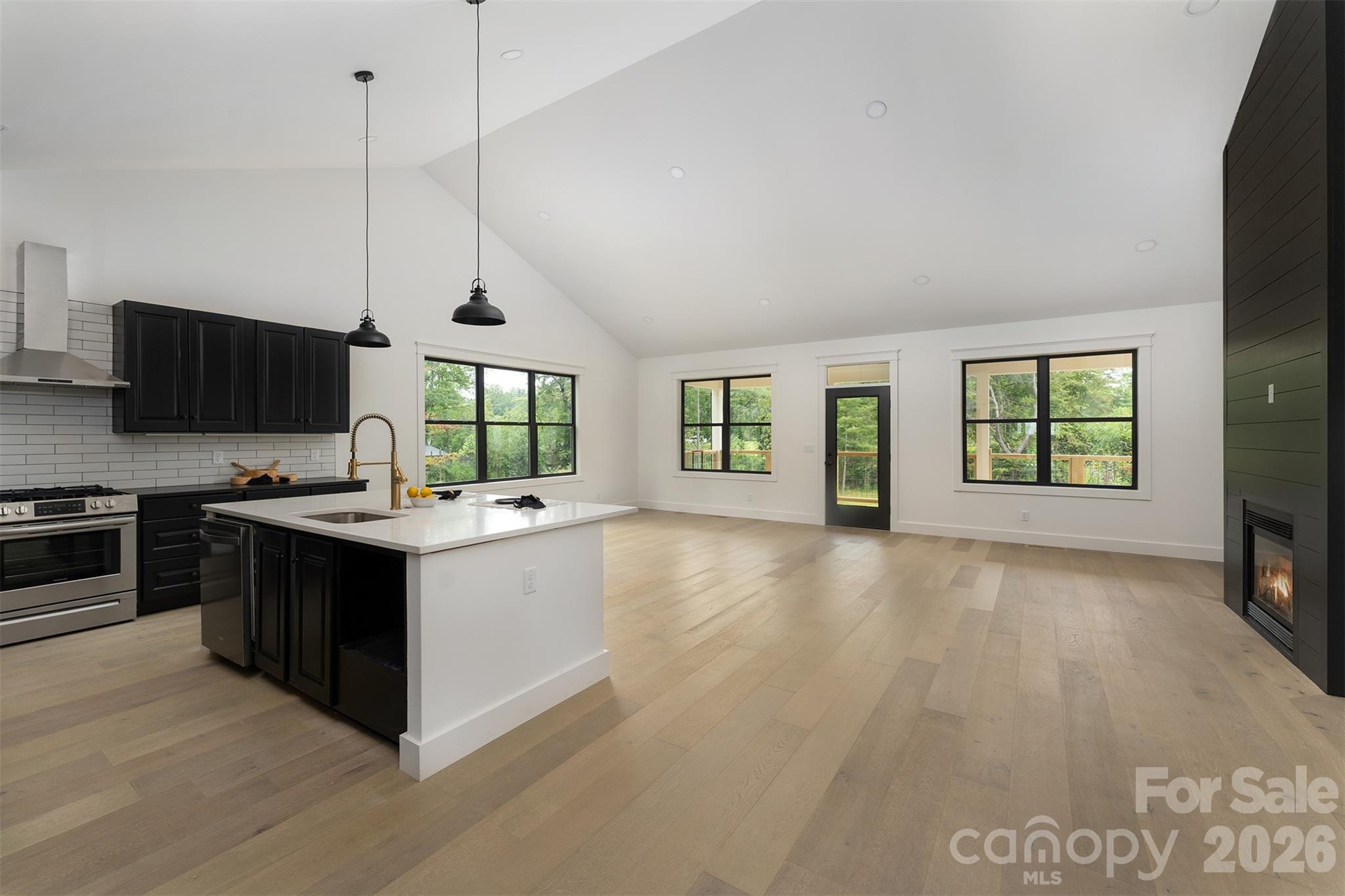 808 Maybank Drive Hendersonville NC 28739
