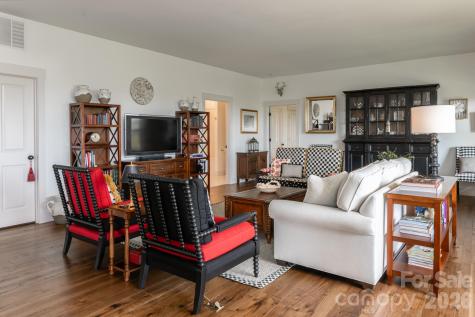 332 Summerset Drive Hendersonville NC 28792