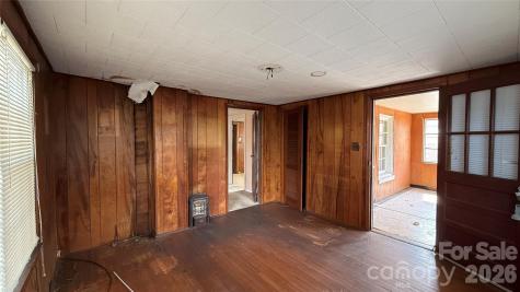 1717 Shelby Road Kings Mountain NC 28086
