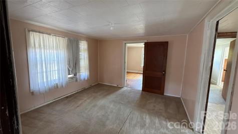 1717 Shelby Road Kings Mountain NC 28086