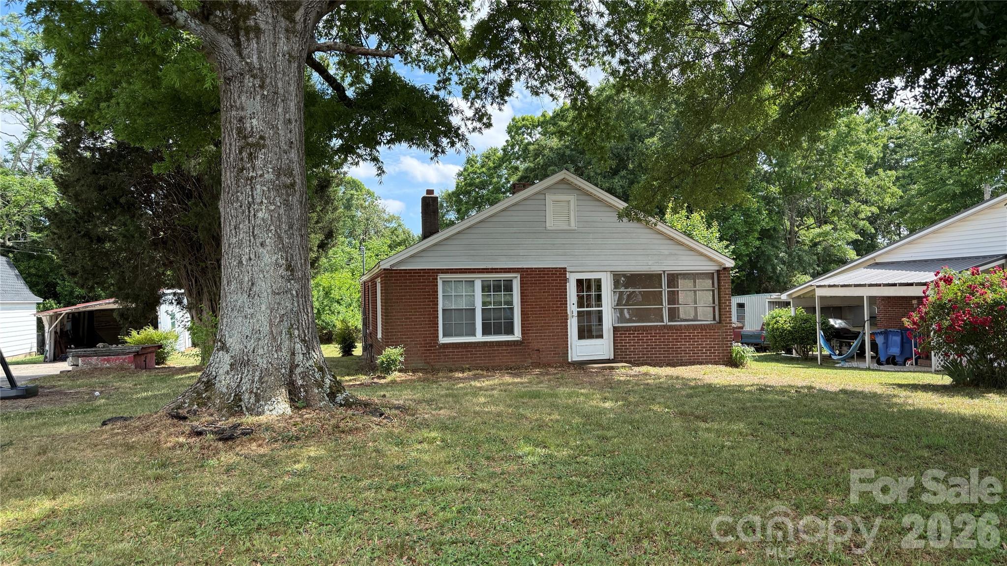 1717 Shelby Road Kings Mountain NC 28086