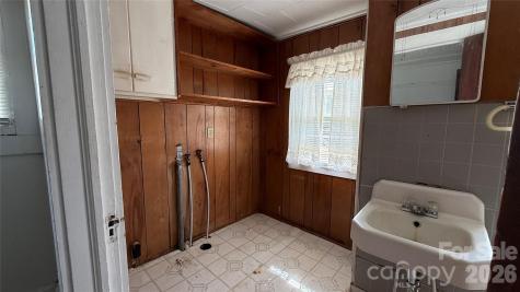 1717 Shelby Road Kings Mountain NC 28086