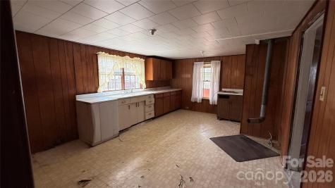 1717 Shelby Road Kings Mountain NC 28086