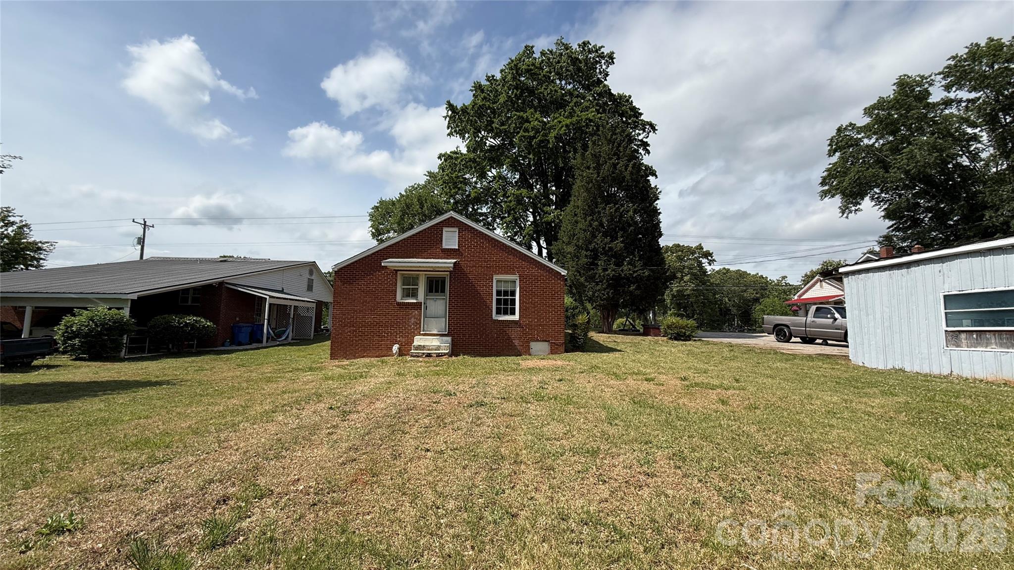 1717 Shelby Road Kings Mountain NC 28086