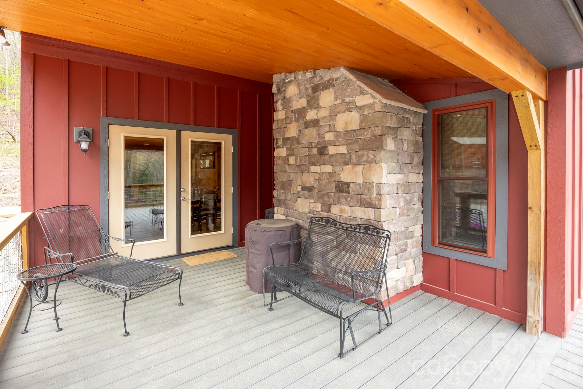 670 Island Creek Road Lake Lure NC 28746