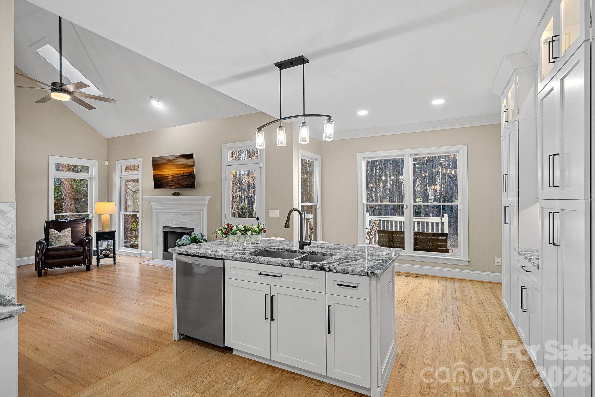 254 Bay Harbour Road Mooresville NC 28117