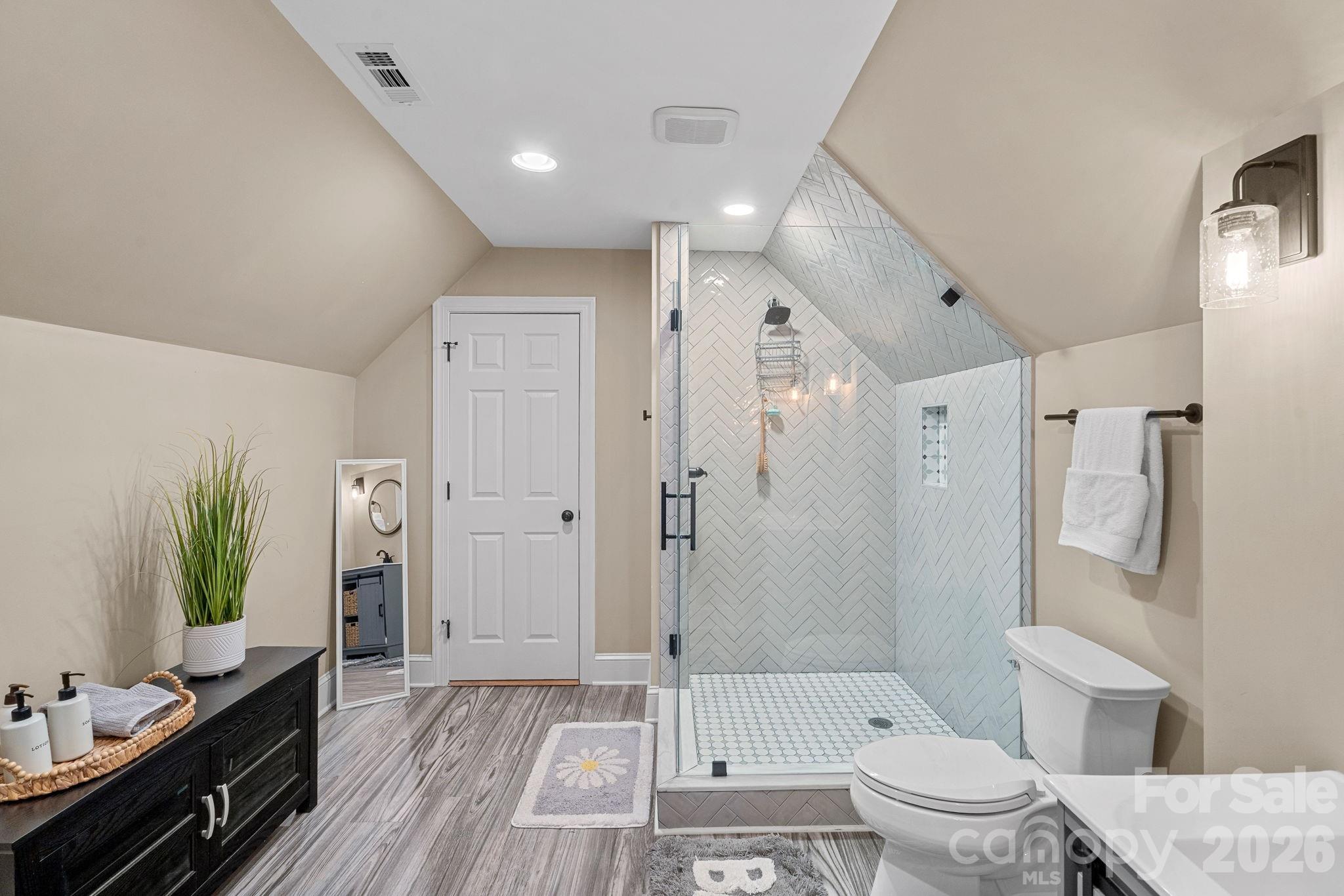 254 Bay Harbour Road Mooresville NC 28117