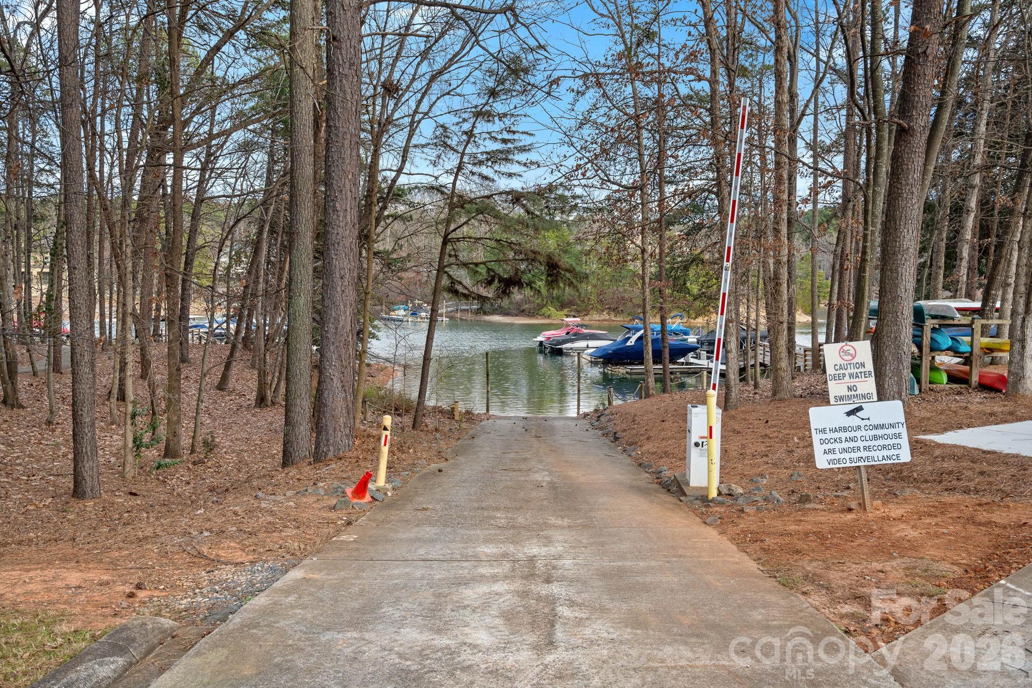254 Bay Harbour Road Mooresville NC 28117