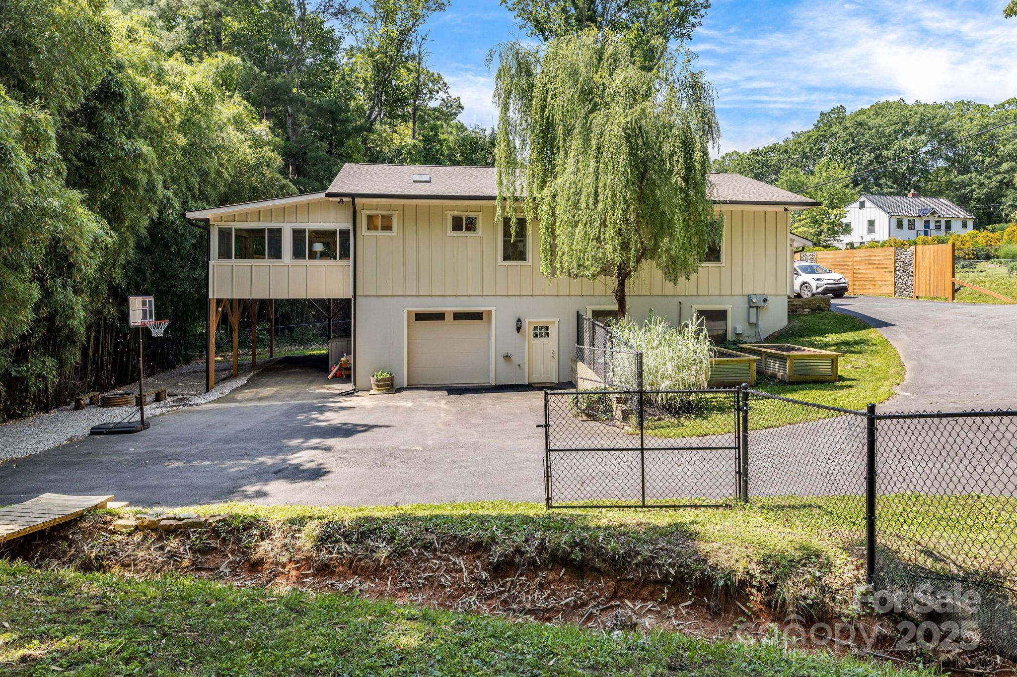 506 Hiawassee Avenue Black Mountain NC 28711