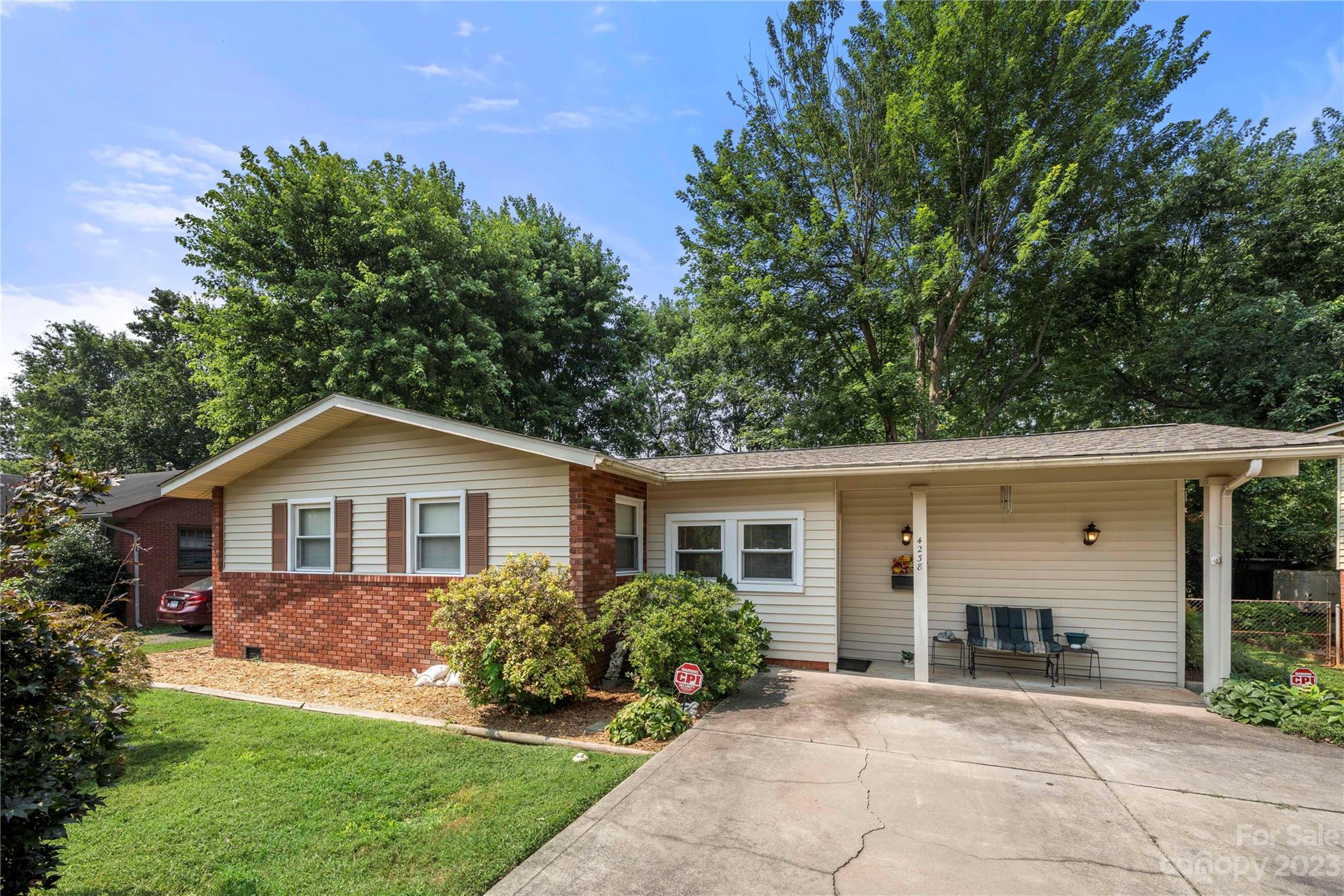 4238 Shamrock Drive Charlotte NC 28215