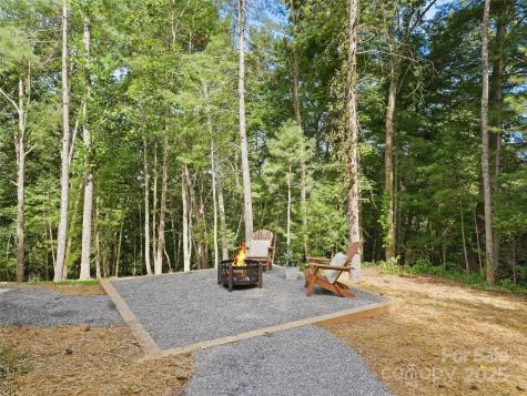 11 Tahchee Trail Fletcher NC 28732
