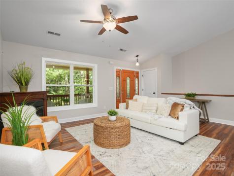 11 Tahchee Trail Fletcher NC 28732
