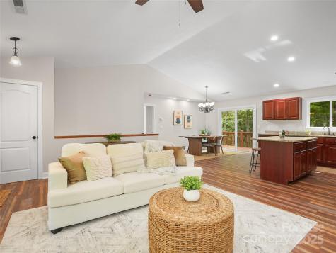 11 Tahchee Trail Fletcher NC 28732