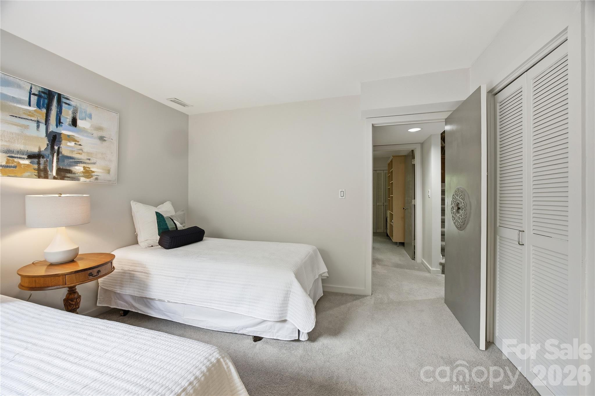 2724 Huntingtowne Farms Lane Charlotte NC 28210