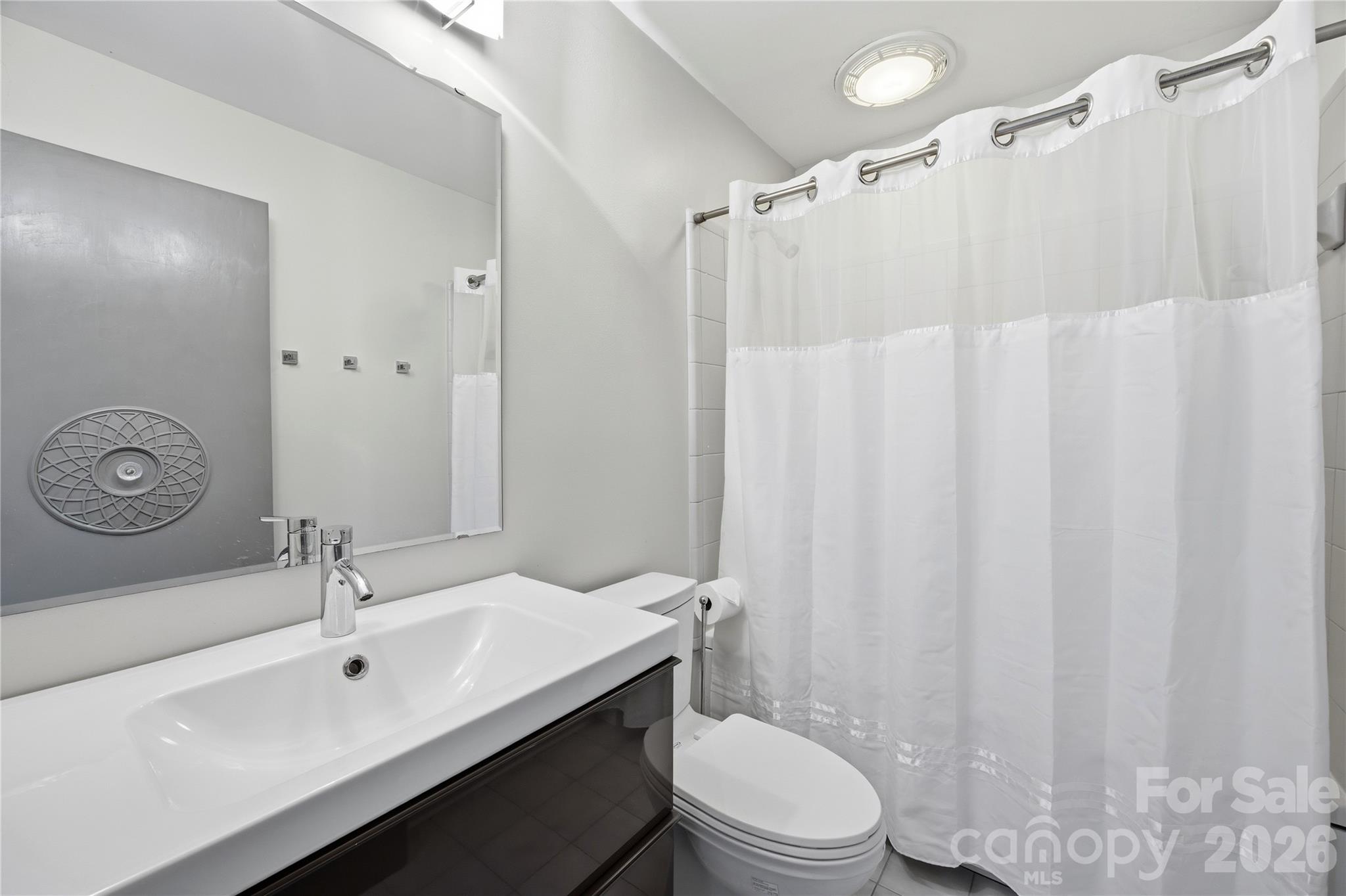 2724 Huntingtowne Farms Lane Charlotte NC 28210