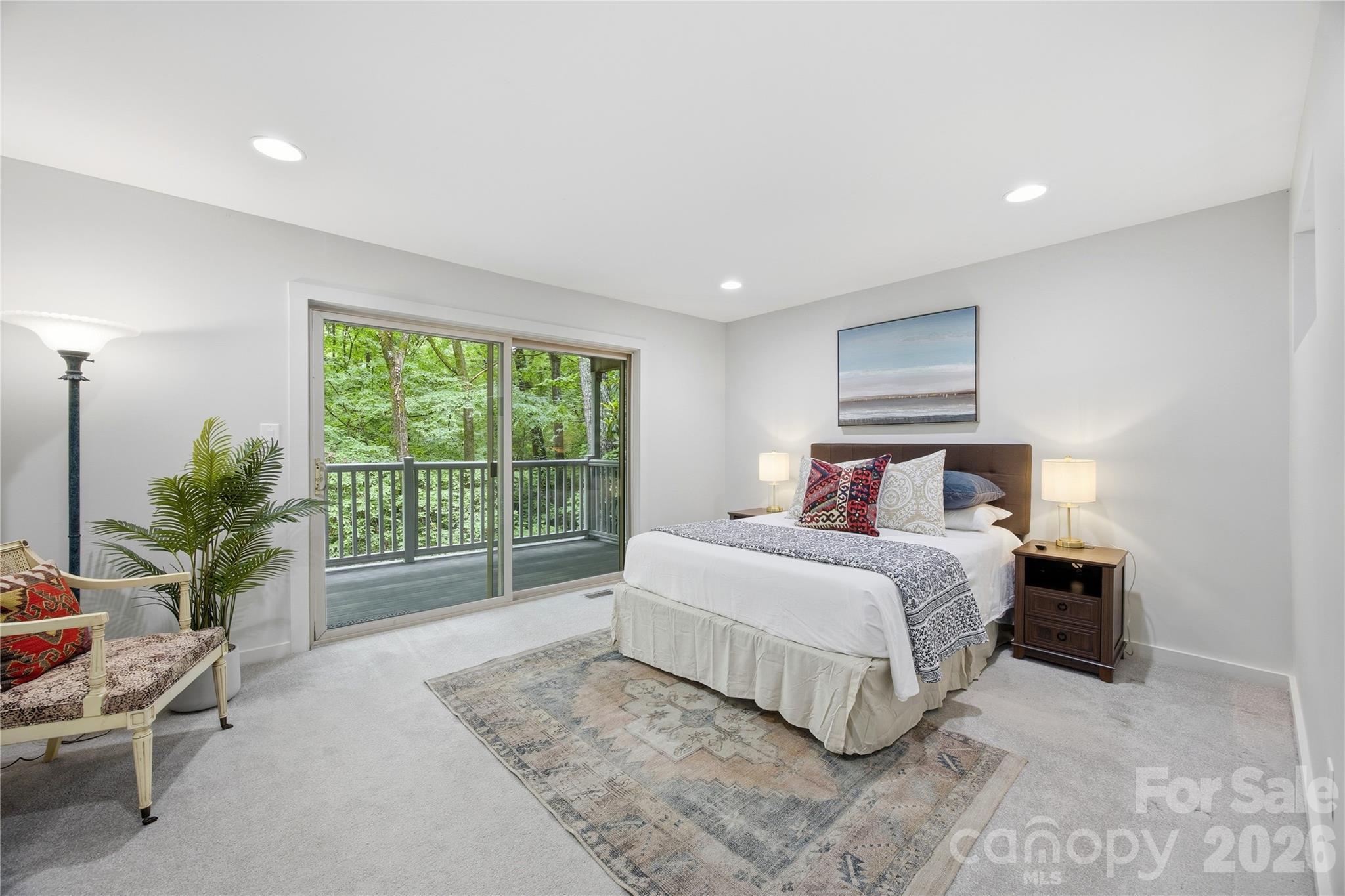 2724 Huntingtowne Farms Lane Charlotte NC 28210