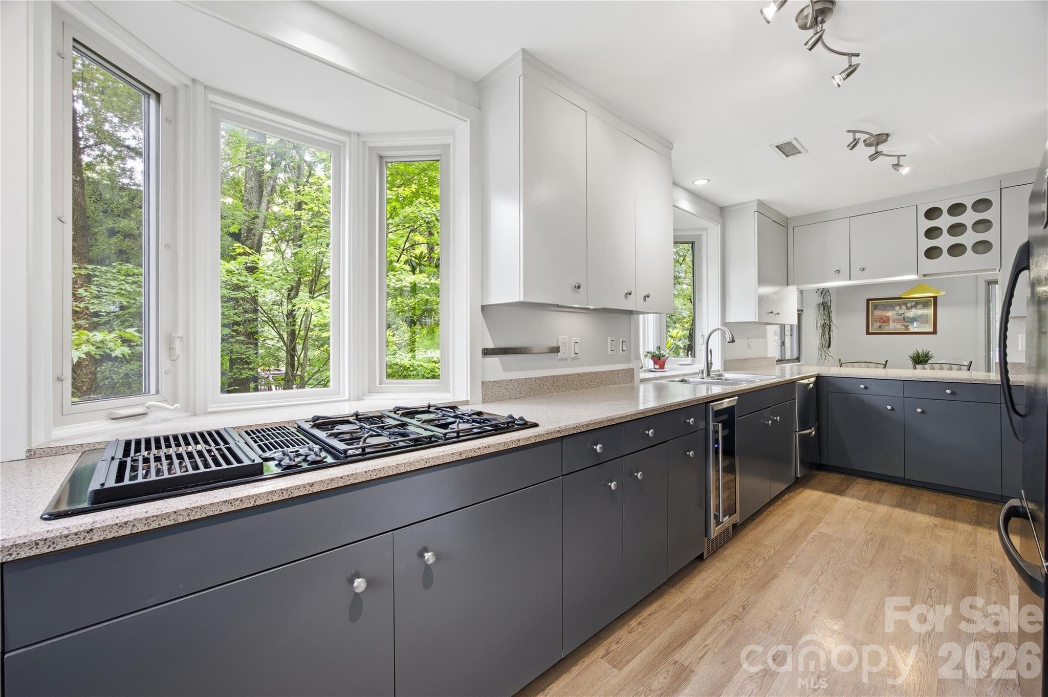 2724 Huntingtowne Farms Lane Charlotte NC 28210