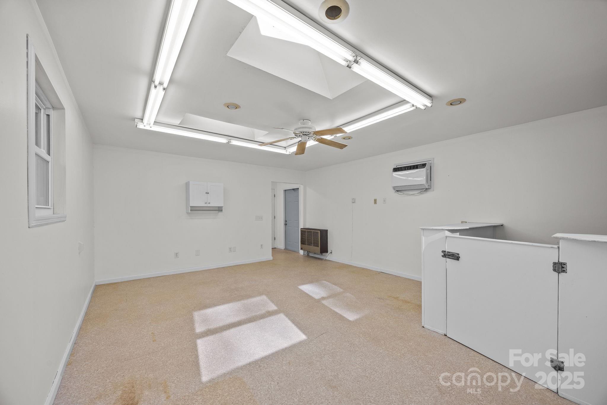 701 Dana Road Hendersonville NC 28792
