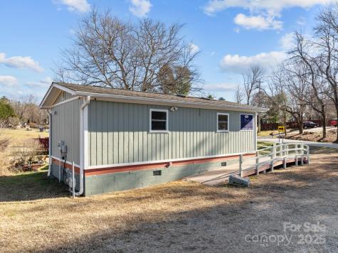 701 Dana Road Hendersonville NC 28792