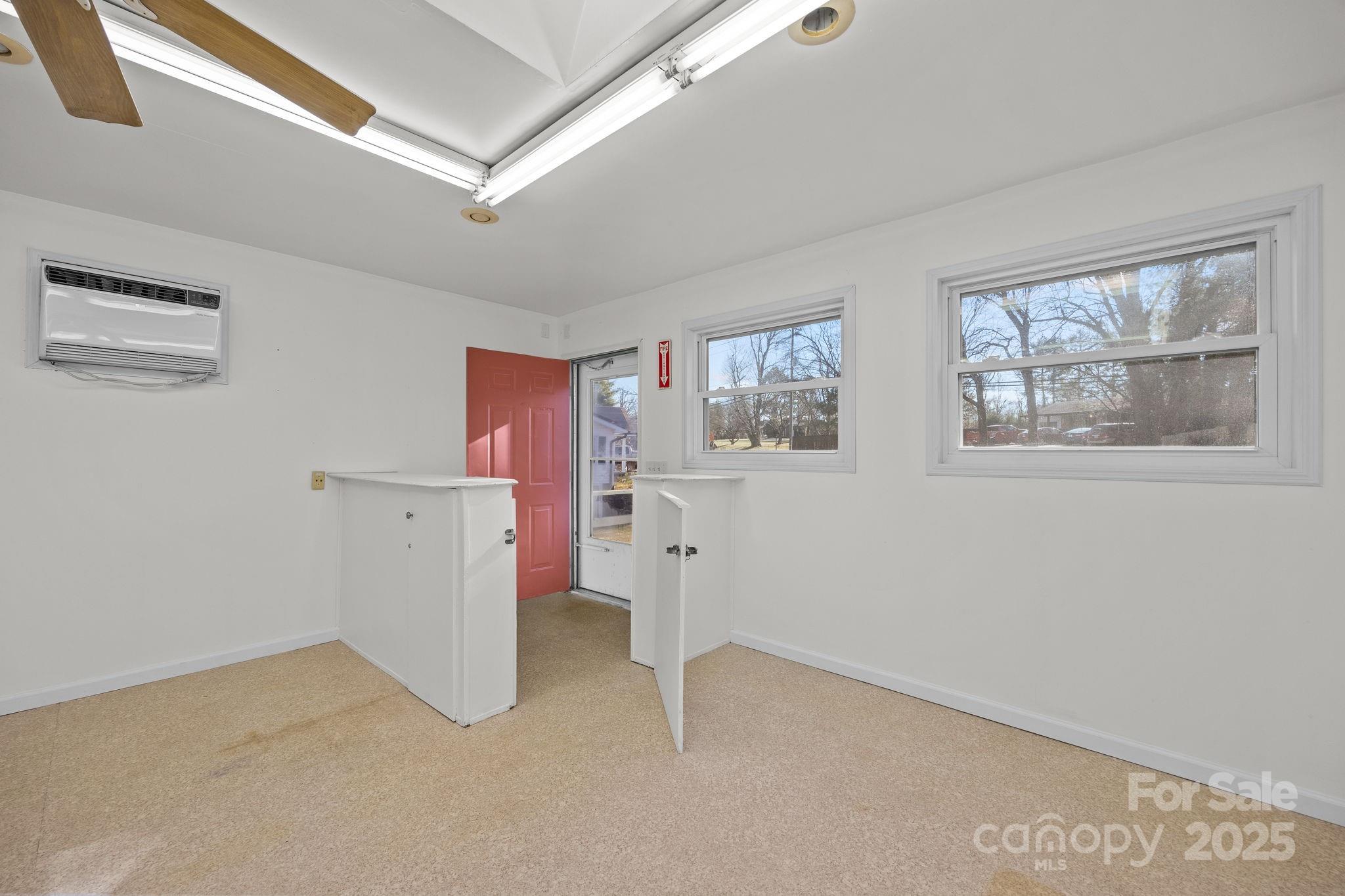 701 Dana Road Hendersonville NC 28792
